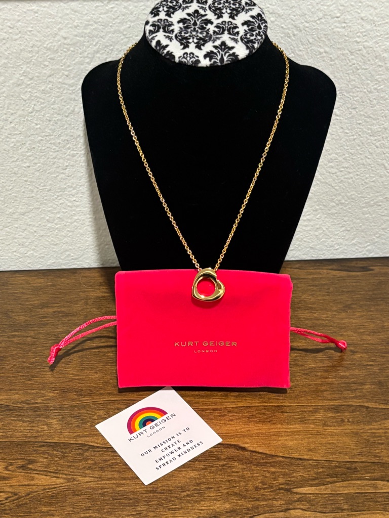 Kurt Geiger Gold Tone Heart Loop Pendant Necklace 95$